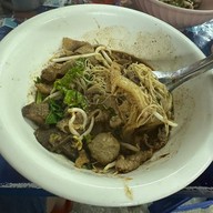 ร้านอุดมโภชนา ก๋วยเตี๋ยวเรือสูตรอยุธยา