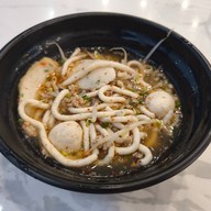 เมนูของร้าน A JUNG Fish Ball • อจัง ฟิชบอล (ชื่อเดิม สอาด ลูกชิ้นปลา) ถนนบรมราชนนี