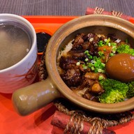 Pot Master Canton ClayPot Rice 煲师傅老广煲仔饭 วัน แบงค็อก