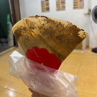 เครปบุฟเฟ่ต์ไส้ทะลักพับไม่ได้ สาขาสามชัย