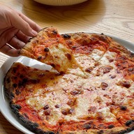 Pizzeria Mazzie Ekkamai