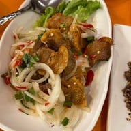 เหลาเหลา อารีย์