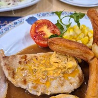 ถูกและดี ฟู้ดแลนด์ ปิ่นเกล้า