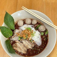 ก๋วยเตี๋ยวเรือนครปฐม