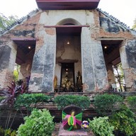 วัดแม่นางปลื้ม