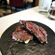 Madison Steak Avenue โรงแรม Anantara