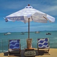 Maris Cafe And Eatery