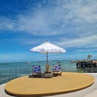 Maris Cafe And Eatery