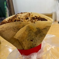 เครปบุฟเฟ่ต์ไส้ทะลักพับไม่ได้ สาขาสามชัย