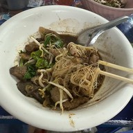 ร้านอุดมโภชนา ก๋วยเตี๋ยวเรือสูตรอยุธยา