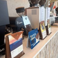 UMI Coffee Matcha & Sweets อูมิ คอฟฟี่ มัทฉะ แอนด์ สวีต.