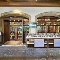 Madison Steak Avenue โรงแรม Anantara