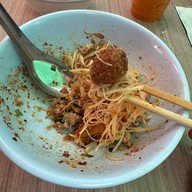 ก๋วยเตี๋ยวป้าจุกบางโพ