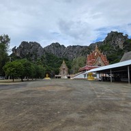 วัดเขาแดง