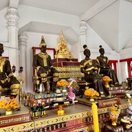 วัดนางพญา