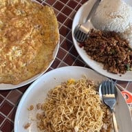 น้องพลอยซอย 7