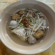 ตั้งหวังเจ๊ง ก๋วยเตี๋ยวแคะ(นายอ้วนเจ้าเก่า)