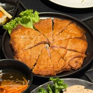 Thuyen (เถวียน) เอกมัย