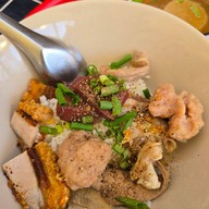 ซุปทอง ต้มเลือดหมู หนองหอย