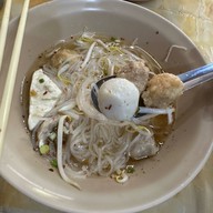 ตั้งหวังเจ๊ง ก๋วยเตี๋ยวแคะ(นายอ้วนเจ้าเก่า)