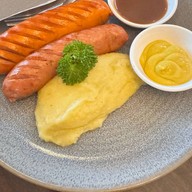 ร้านฉลอง Chalong Eatery