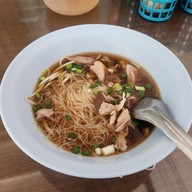 ก๋วยเตี๋ยวเป็ด ดินแดง