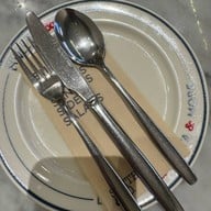 Smith & Co. ( The Mercury Ville ) ชิดลม