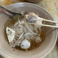 ตั้งหวังเจ๊ง ก๋วยเตี๋ยวแคะ(นายอ้วนเจ้าเก่า)