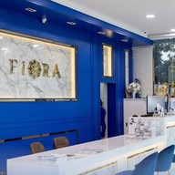 หน้าร้าน ฟิออร่าคลินิก คลินิก 5 สาขา มหาชัย , กัลปพฤกษ์,  บางนา, อรัญประเทศ และจันทบุรี