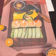 Yuenan เซ็นทรัล ปิ่นเกล้า