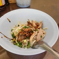 ก๋วยเตี๋ยวเป็ด ดินแดง