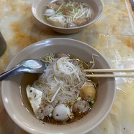 ตั้งหวังเจ๊ง ก๋วยเตี๋ยวแคะ(นายอ้วนเจ้าเก่า)