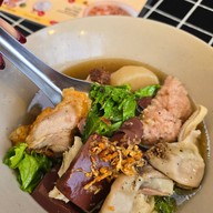 ซุปทอง ต้มเลือดหมู หนองหอย