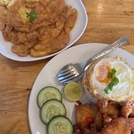 เฮียต้อมคั่วพริกเกลือ(หลังวัดสวนดอก)