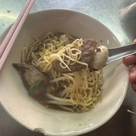 เจ๊เพ็ญ ก๋วยเตี๋ยวจีนแคะ หมูตุ๋น สูตรอาโผ่