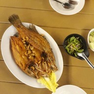 เมนูของร้าน The Sea Pine หาดบ้านกรูดจังหวัดประจวบคีรีขันธ์ บางสะพาน
