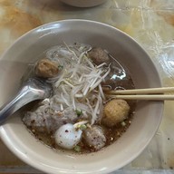 ตั้งหวังเจ๊ง ก๋วยเตี๋ยวแคะ(นายอ้วนเจ้าเก่า)