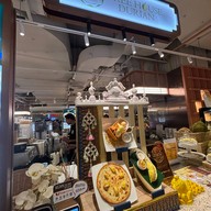 Tree House Durian by Rakchuka Dusit Central Park