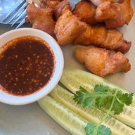 ร้านฉลอง Chalong Eatery