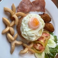 Gong Kaow The Restuarant Bacony Seaside Hotel & Service Apartments