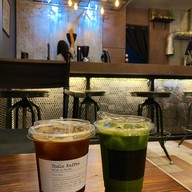 ถะโหล่ คาเฟ่