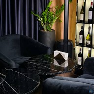 THE BOTTLEMAN WINE BAR THR BOTTLEMAN WINE BAR