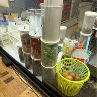 เครปบุฟเฟ่ต์ไส้ทะลักพับไม่ได้ สาขาสามชัย