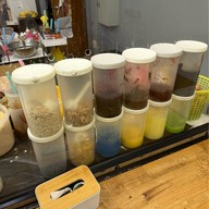 เครปบุฟเฟ่ต์ไส้ทะลักพับไม่ได้ สาขาสามชัย