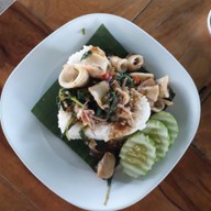 เมนูของร้าน คุ้มอร่อย