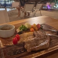 Tongkan Cafe