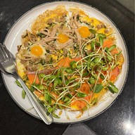 Thuyen (เถวียน) เอกมัย