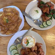 เฮียต้อมคั่วพริกเกลือ(หลังวัดสวนดอก)