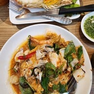 อาหารตามสั่ง กุ้งเผา ข้าวผัดปู ครัวคุณแม่- แม๊กแวลูกพัฒนาการ แม๊กแวลู พัฒนาการ