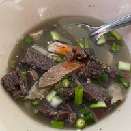 พ่อเฒ่า พุงวัว